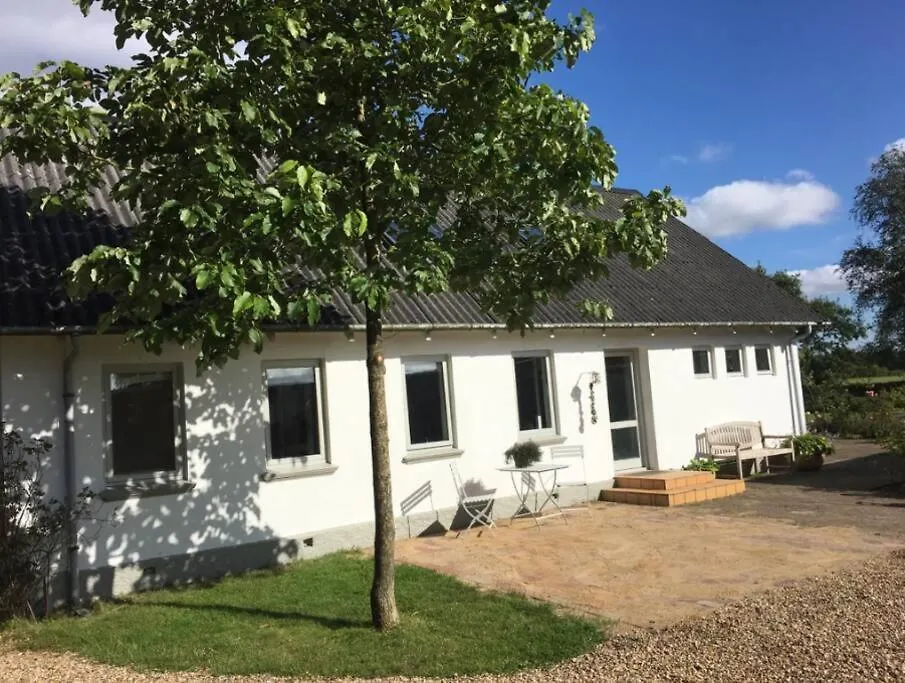 Skont Hus Pa Landet Taet Pa Billund Villa Give Holiday home